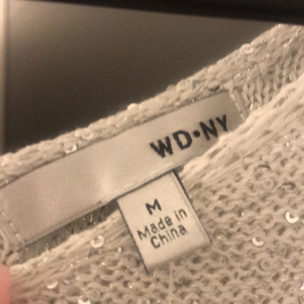 Sweater - Picture 5 of 6